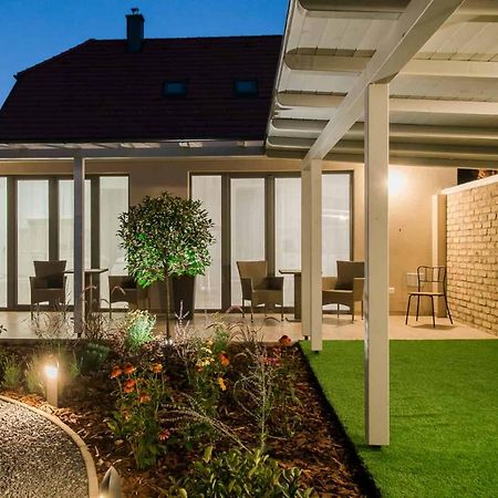 Villa Strokay - Few Minutes Walk From Lake Balaton Keszthely Exterior foto